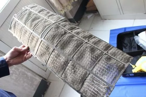 格力中央空调如何清洗过滤网