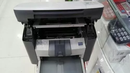 电脑组装显示器黑屏怎么办