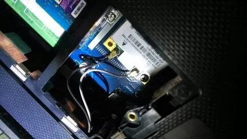 电脑组装显示器黑屏怎么办