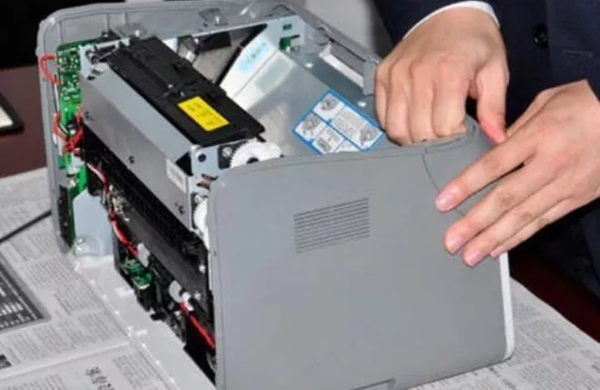 电脑组装显示器黑屏怎么办