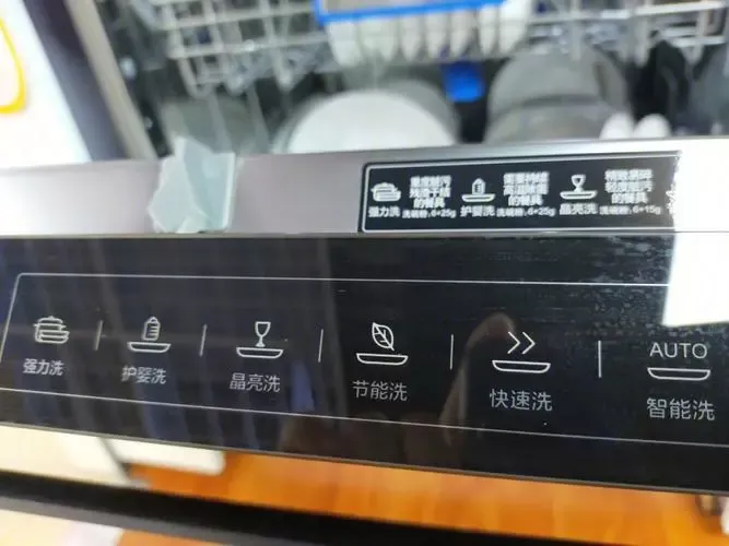 电脑组装显示器黑屏怎么办