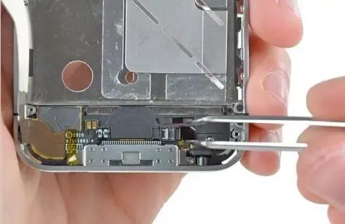 电脑组装显示器黑屏怎么办