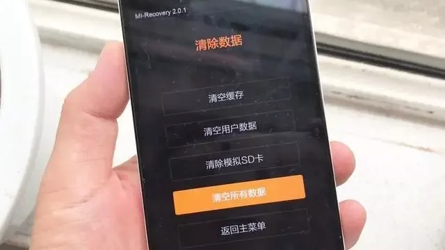 电脑组装显示器黑屏怎么办