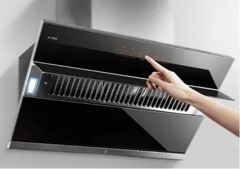 电脑组装显示器黑屏怎么办