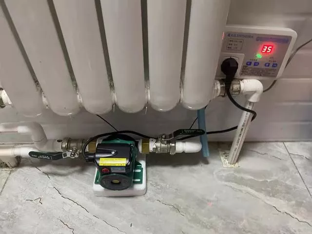 电脑组装显示器黑屏怎么办