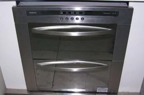 老板消毒柜出现了e1怎么处理