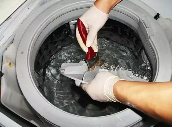 卧式滚桶洗衣机清洗方法