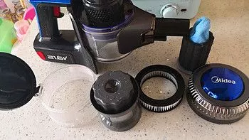 美的吸尘器吸到水怎么处理