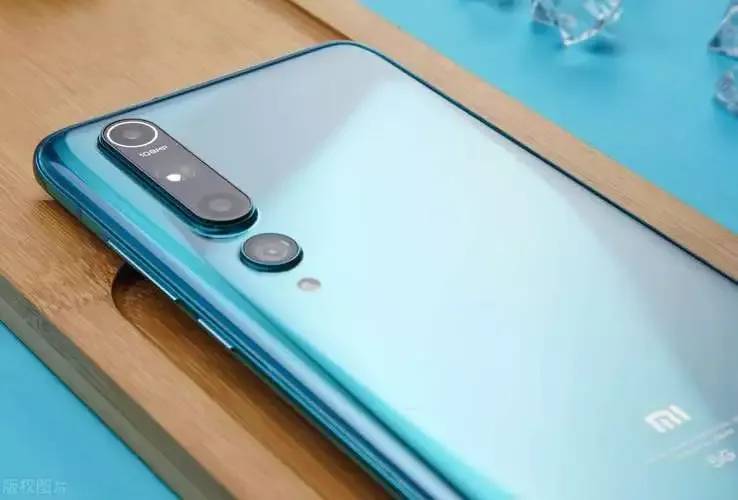 小米手机变白色怎么回事